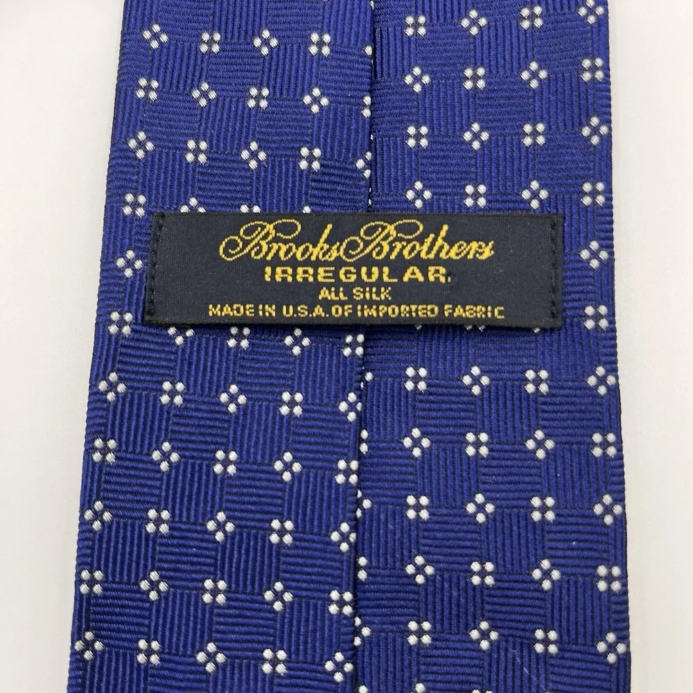 Brooks Brothers Irregular Tie Men's Geometric FLAW All Silk Necktie USA